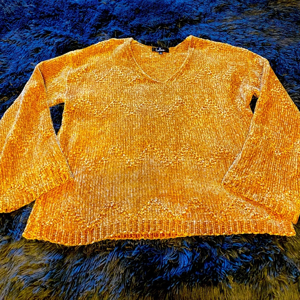 Gold Lulus Chenille sweater